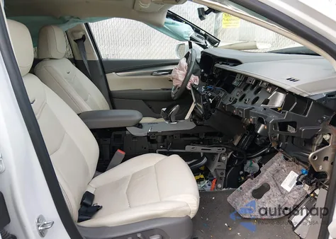 2018 Cadillac Xt5 Luxury z USA, uszkodzony, nr VIN 1GYKNDRS2JZ139088